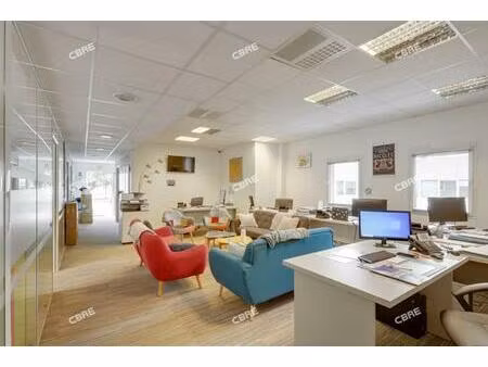 location bureau merignac 482 m²