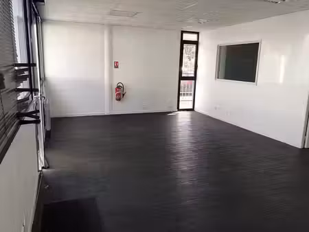 location bureau talence 72 m²