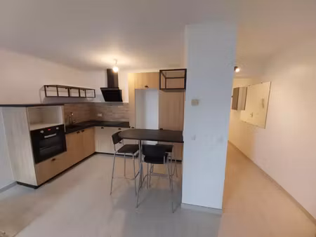 appartement 2 pièces 41 m² à louer montigny-le-bretonneux 78180 ? | era immobilier