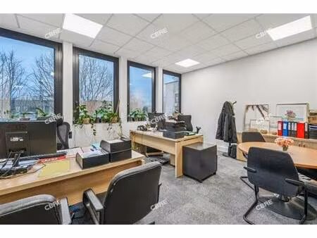 location bureau gennevilliers 411 m²
