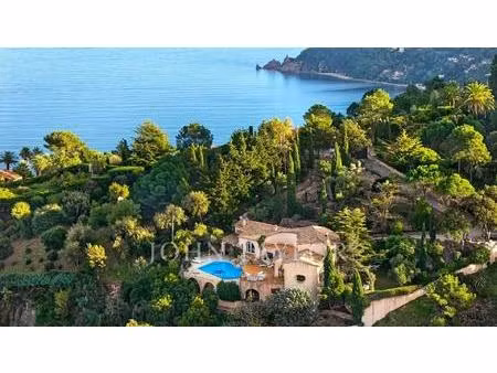 exclusivité – maison d’architecte style couellle vue mer et estérel