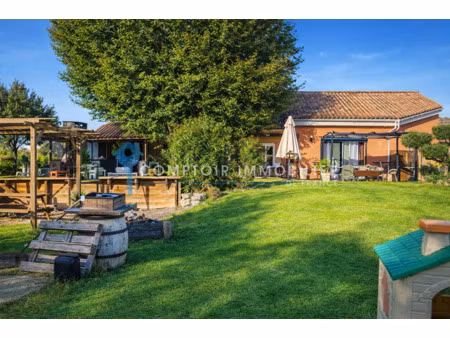 maison 6pièce(s) 4chambre(s) 240 m² puylaurens (81700)