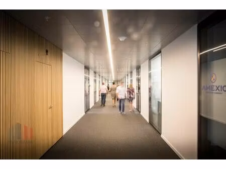 commercieel te huur in laken