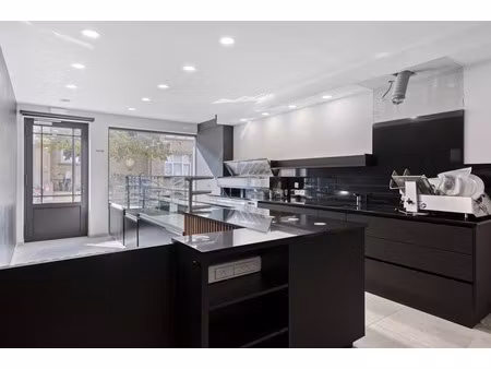 commercieel te huur in lauwe