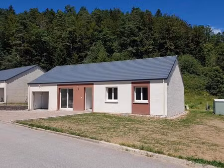 maison récente de plain-pied à saint-ame