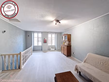 vente maison 4 pièces 170 m² à champdeniers-saint-denis (79220)  138 000 €