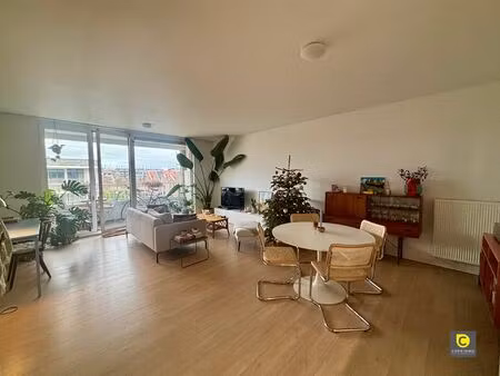 appartement te huur in berchem met 2 slaapkamers