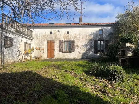 vente maison 6 pièces 125 m² à saint-dizant-du-gua (17240)  129 600 €