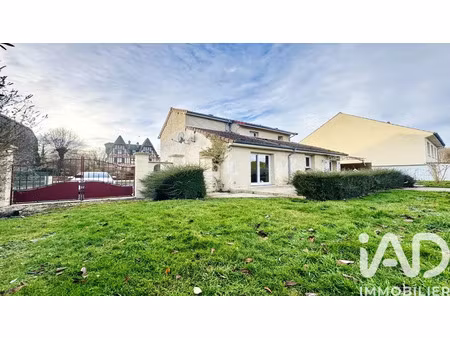 annonce vente maison 5 pièces de 122m2 à vienne-le-château (51800) - paruvendu.fr ref 9927