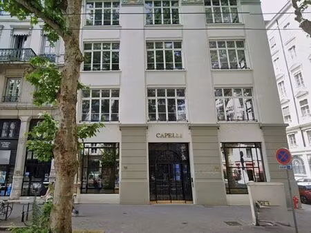 location local professionnel 452m² lyon 6ème