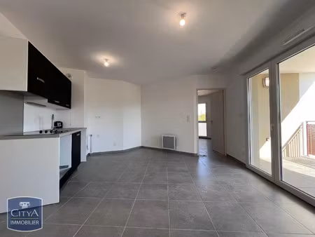 appartement à louer 2 pièces 42 m² - arles (13) - 580€