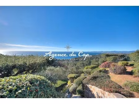 villa vue mer exceptionnelle  4 pieces  saint raphael