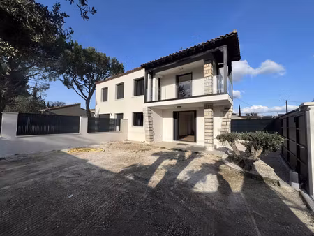 location maison 3 pièces 73 m² à plan-de-cuques (13380)