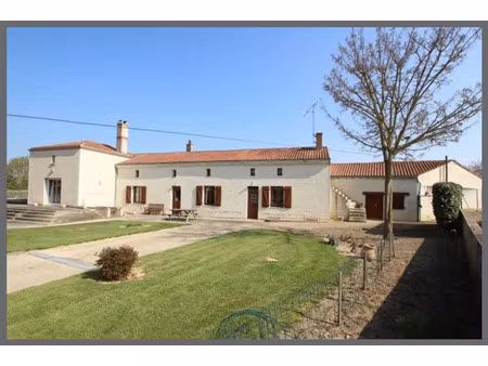 annonce vente maison 6 pièces de 212m2 à doué-en-anjou (49700) - paruvendu.fr ref 99278443