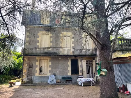 vente maison 10 pièces 200 m² à lalinde (24150)  186 000 €