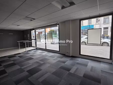 achat local commercial 157m²