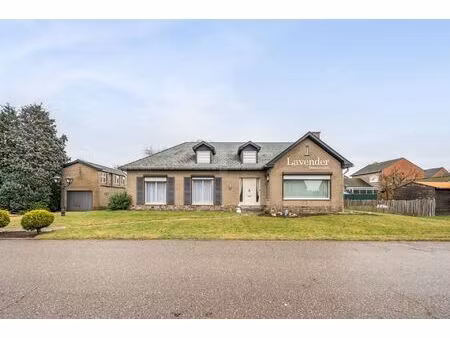 vrijstaande eengezinswoning te zelem.