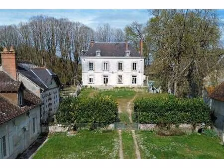manoir à vendre à loches : 750 000 € | 826m²