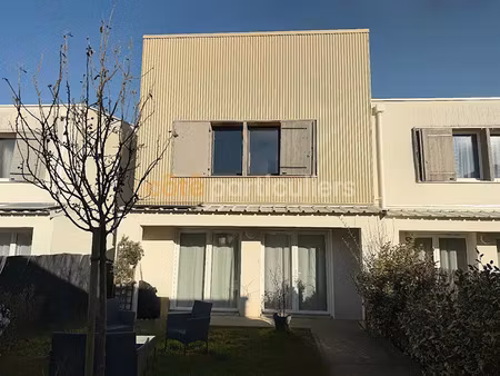 vente maison 5 pièces 84.02 m² à montlouis-sur-loire (37270)  222 390 €