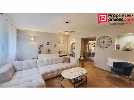 maison rénovée - 3 chambres - jardin - places de parking - 95m² (115 utiles)