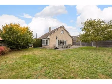 vrijstaande woning op ruim perceel