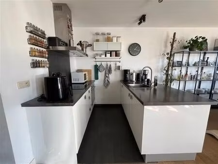 gelijkvloersappartement met zonnige tuin!