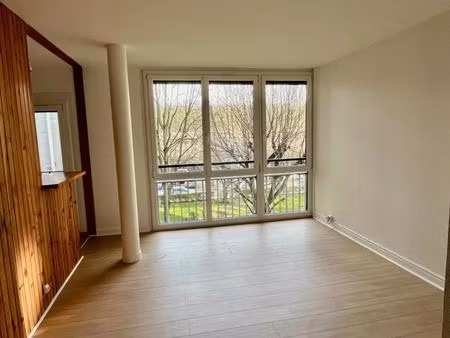 appartement de 3 pièces - meudon la foret