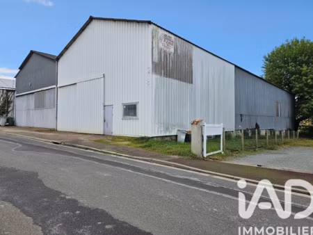 vente garage 1 104 m²