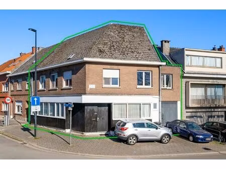 ruime hoekwoning met 4 slaapkamers in de rand van aalst