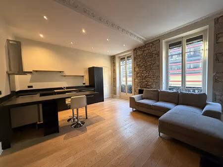 location appartement 2 pièces 54 m² à grenoble (38000)