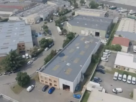 local d'activite a louer