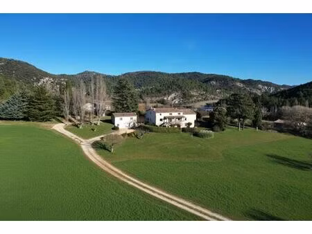 achat maison 12 pièces 287m² forcalquier 04300