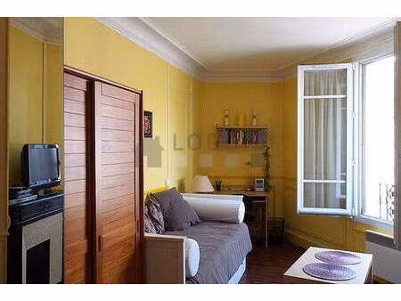 studio meublé avec cheminée et local à vélos