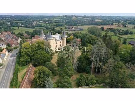 château à vendre à châteauroux : 3 600 000 € | 880m²