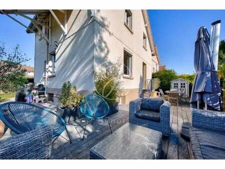 maison de luxe à vendre à croissy-sur-seine : 1 000 000 € | 156m²