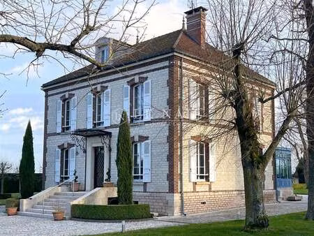 propriété de luxe à vendre à troyes : 999 000 € | 300m²