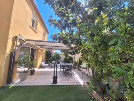 confortable villa 5 pièces avec piscine à deux pas de la gardi