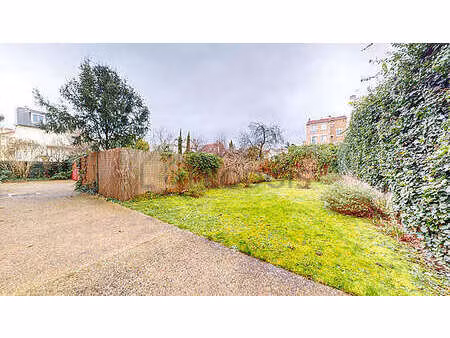 maison individuelle 2 chambres meublée avec terrasse et jardin