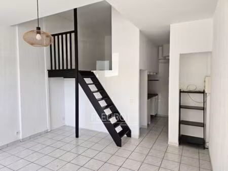 location appartement 1 pièce 27m² la ciotat 13600