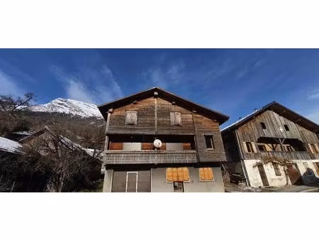 maison de ville 6 pièces beau potentiel