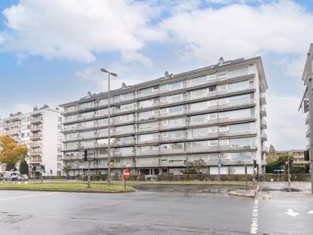 appartement te koop in merksem met 2 slaapkamers