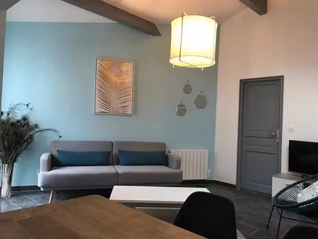 location appartement 1 pièce 60 m² à la rochelle (17000)