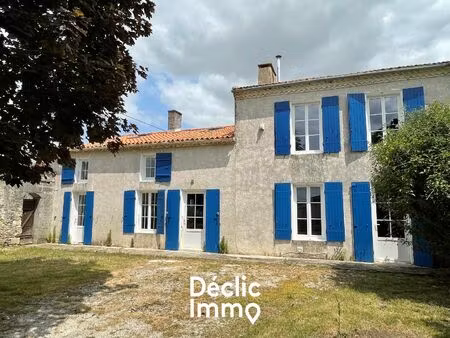 vente maison 8 pièces 338 m² la devise (17380)