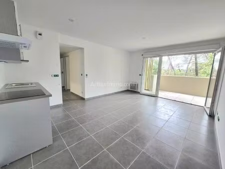 location appartement 3 pièces 60 m2 à draguignan