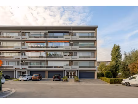 appartement te koop in hemiksem met 3 slaapkamers