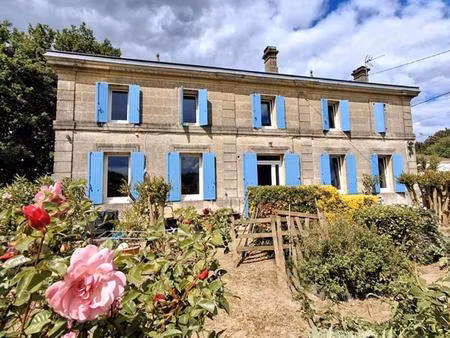 belle girondine de 170 m² sur 2 hectares avec chai  écurie et garage