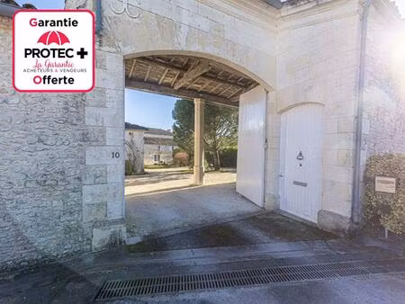 maison charentaise 327 m² ! crist390793