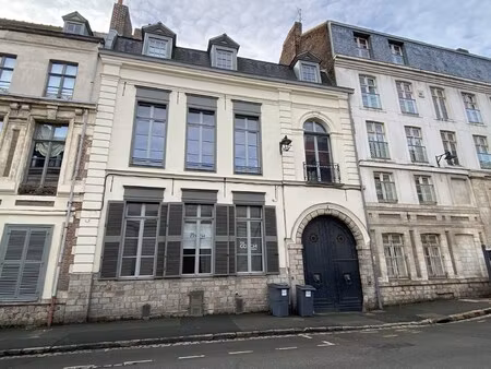 location local professionnel 42m²