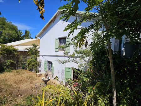 achat maison 8 pièces 161m² l etang sale 97427