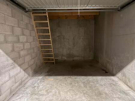 vente garage 14 m² aix-en-provence (13080)